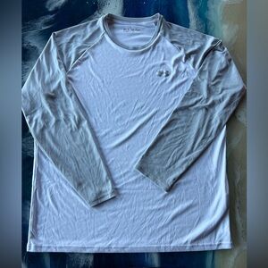 BUY or BUNDLE Men’s Gray/Wht Loose fit Under Armour Cool training shirt Sz XXL